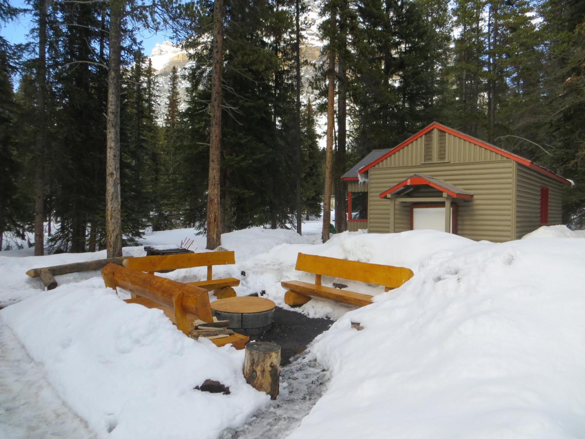 Hi Mosquito Creek - Wilderness Hostel بحيرة لويز المظهر الخارجي الصورة