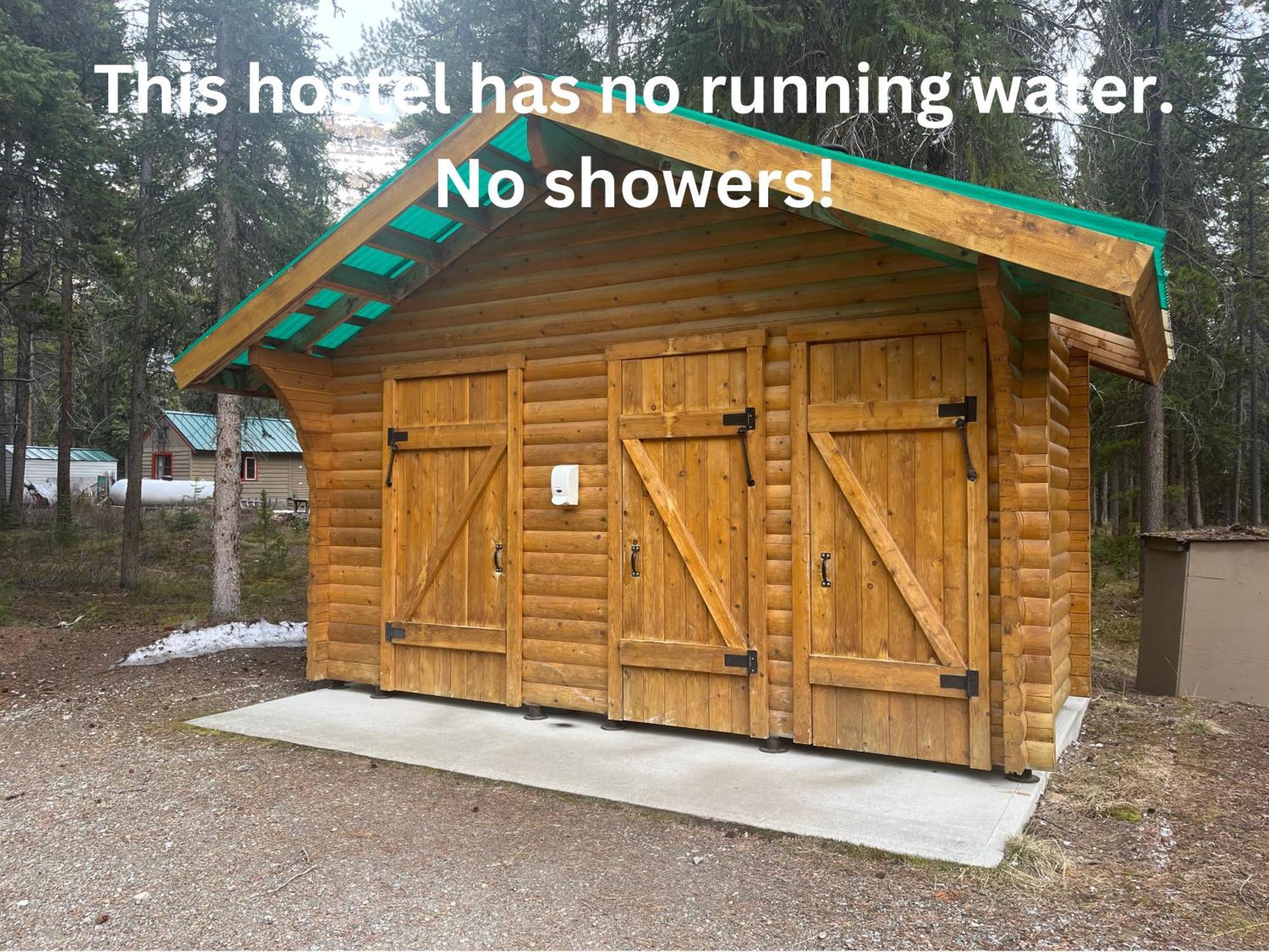 Hi Mosquito Creek - Wilderness Hostel بحيرة لويز المظهر الخارجي الصورة